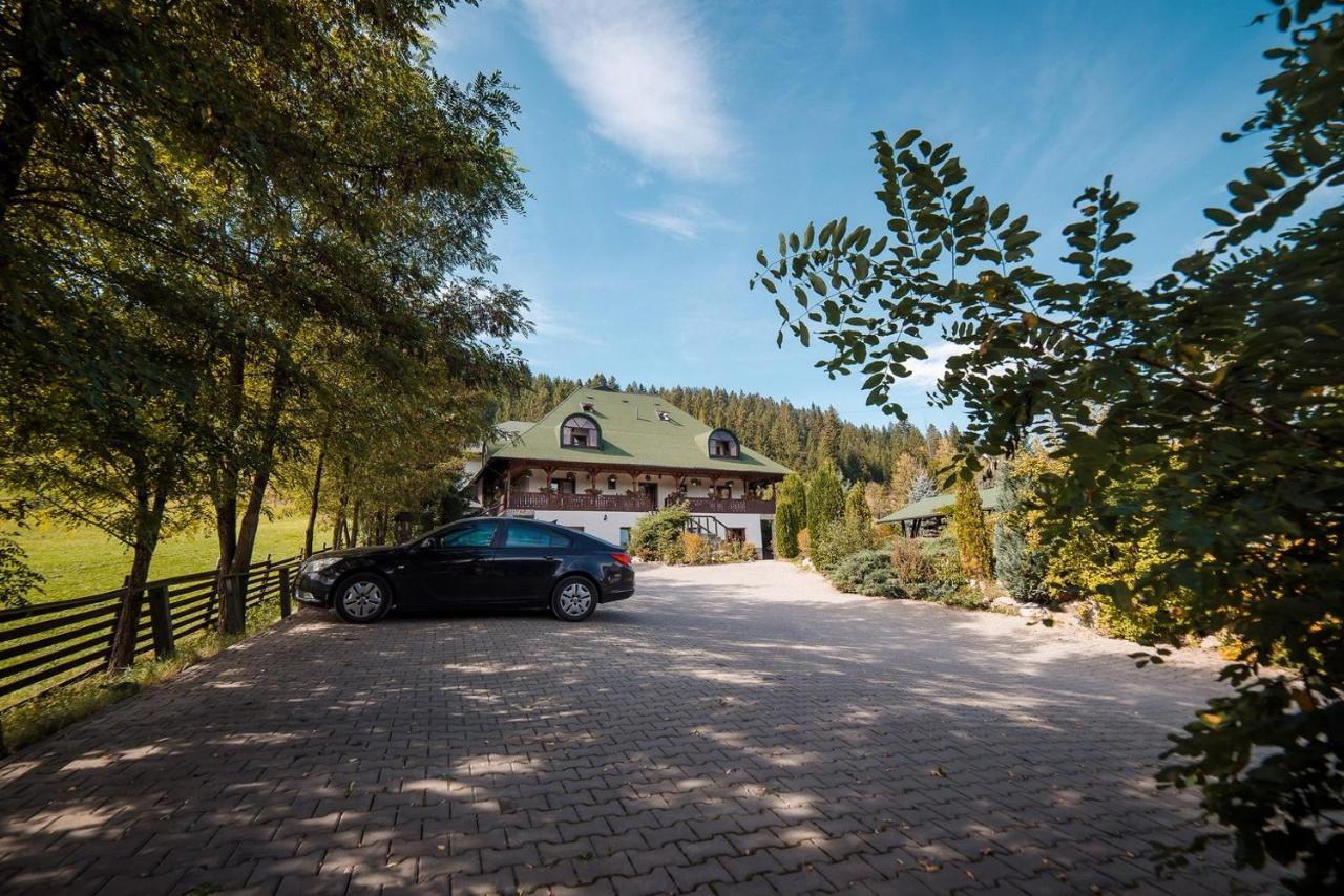 Conacul Domnitei Hotel Voroneț Exterior foto