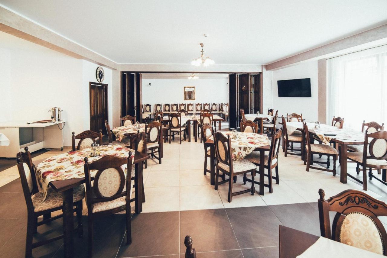 Conacul Domnitei Hotel Voroneț Exterior foto